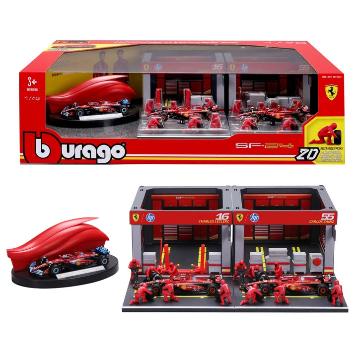 1:43 Formula Racing Paddock